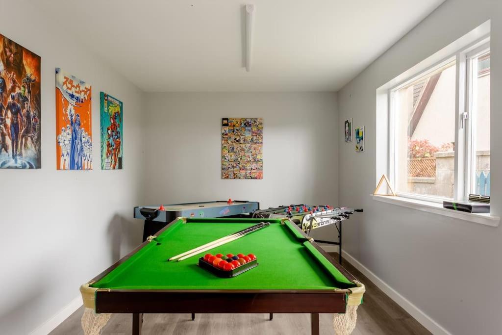 Hot Tub, In Rural Aberdeen, Near To Stonehaven & Aberdeen City, Superhost. Casa de Férias *