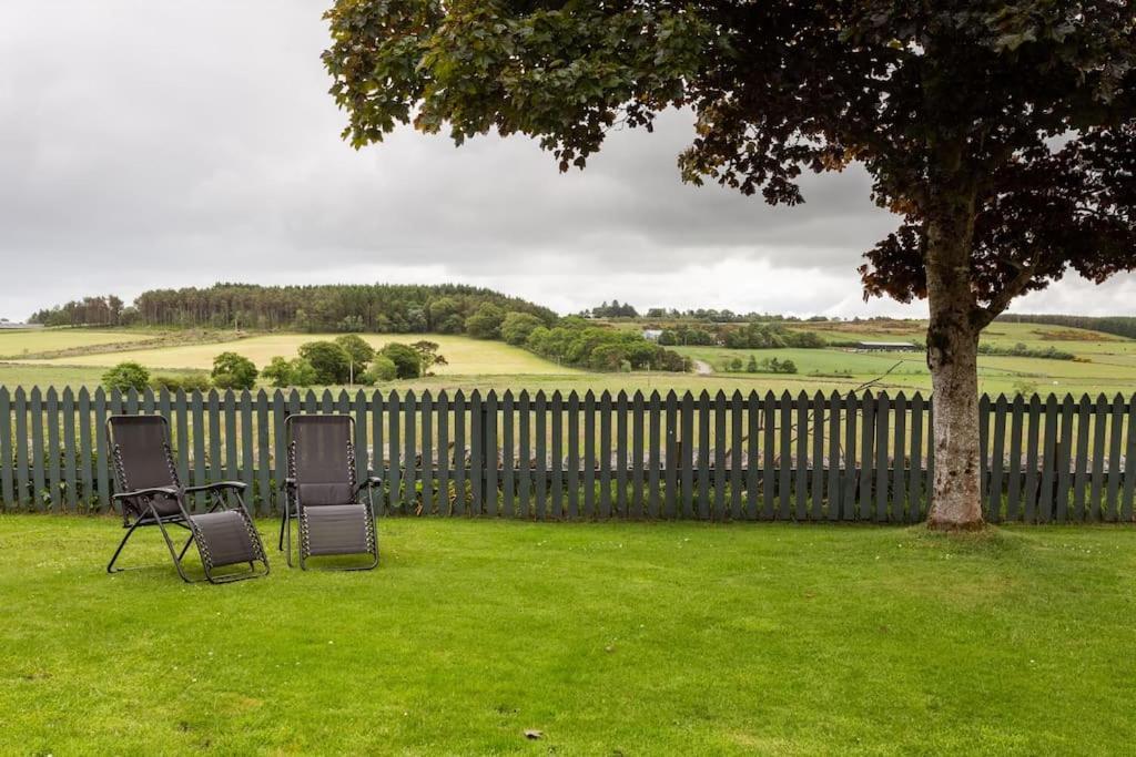 Hot Tub, In Rural Aberdeen, Near To Stonehaven & Aberdeen City, Superhost.
